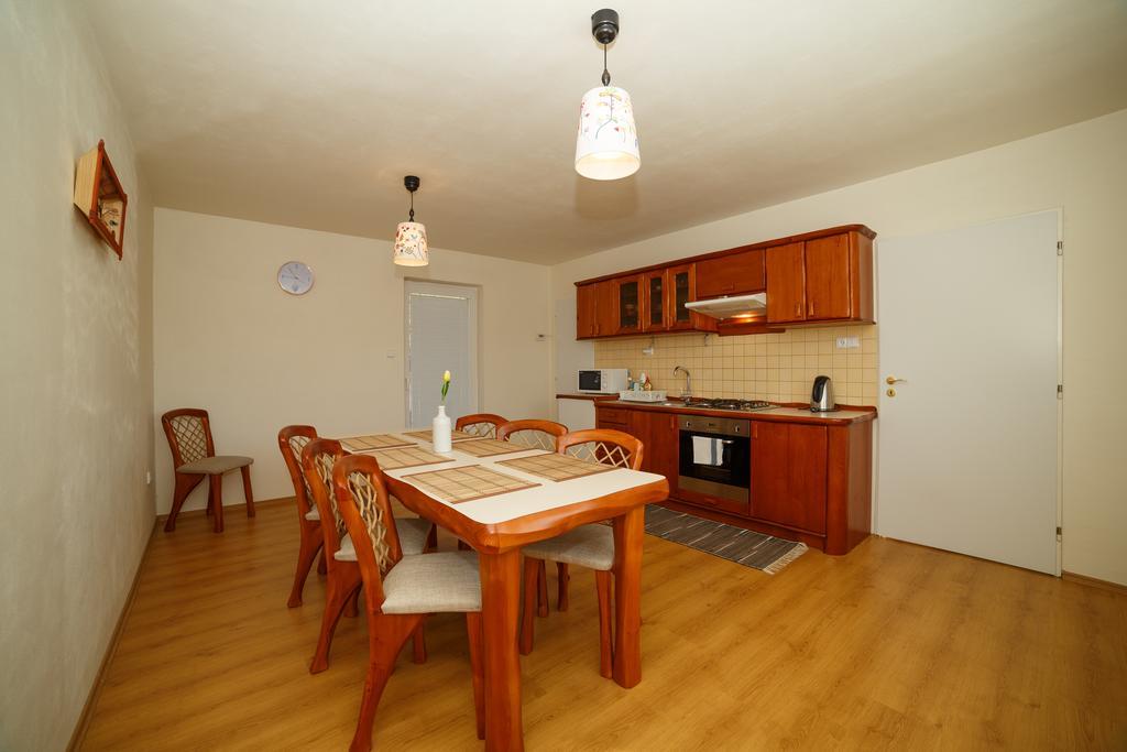 Apartmanovy Dom River Blatnica Ngoại thất bức ảnh